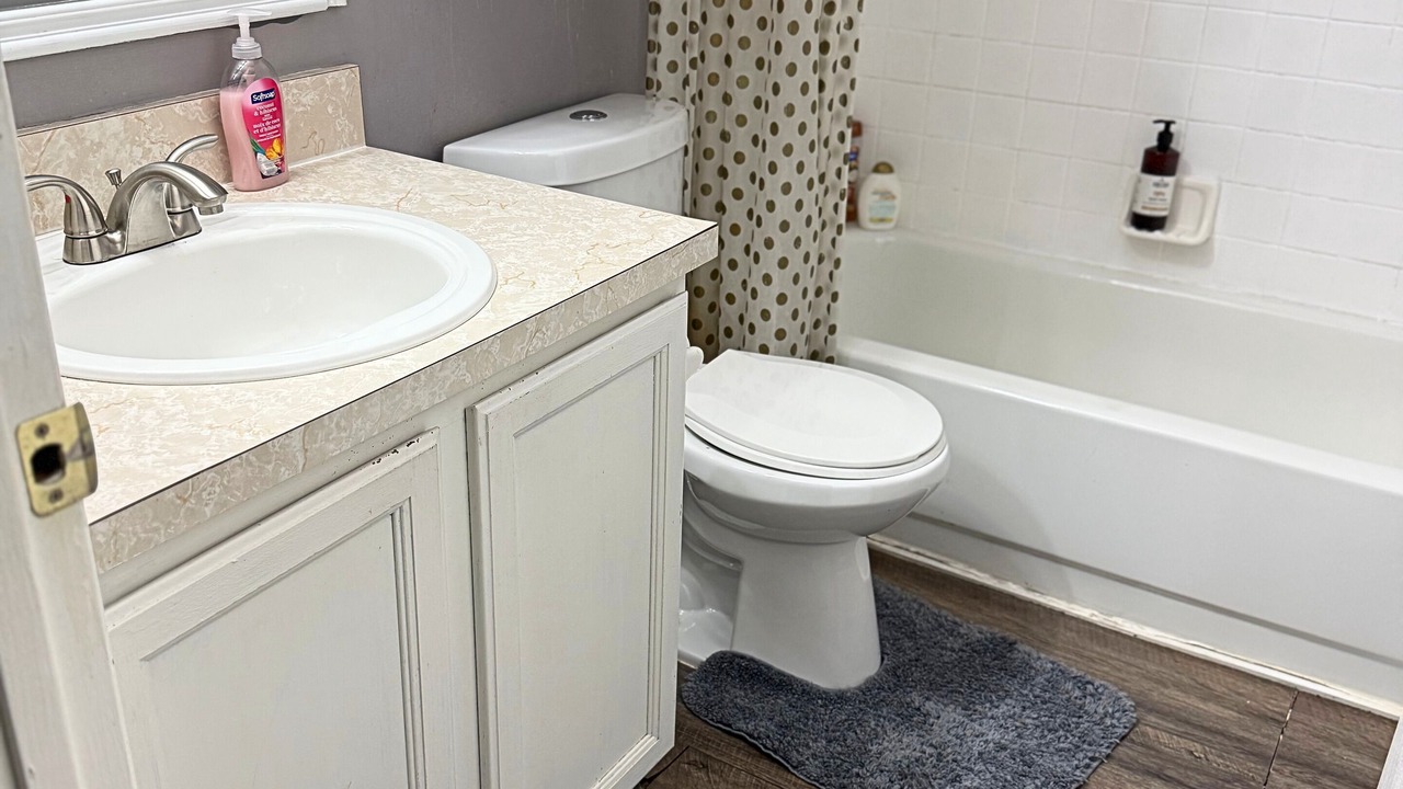 Photo of Bathroom in Grove City