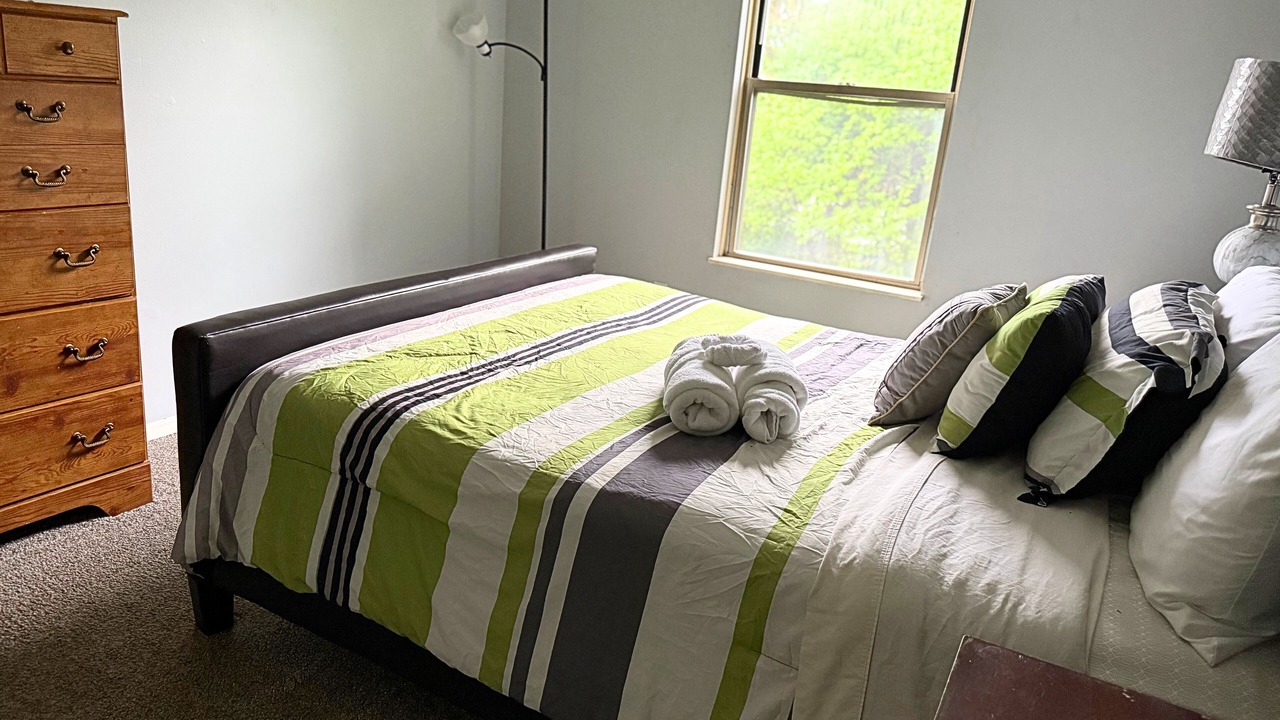 Photo of Bedroom in Grove City