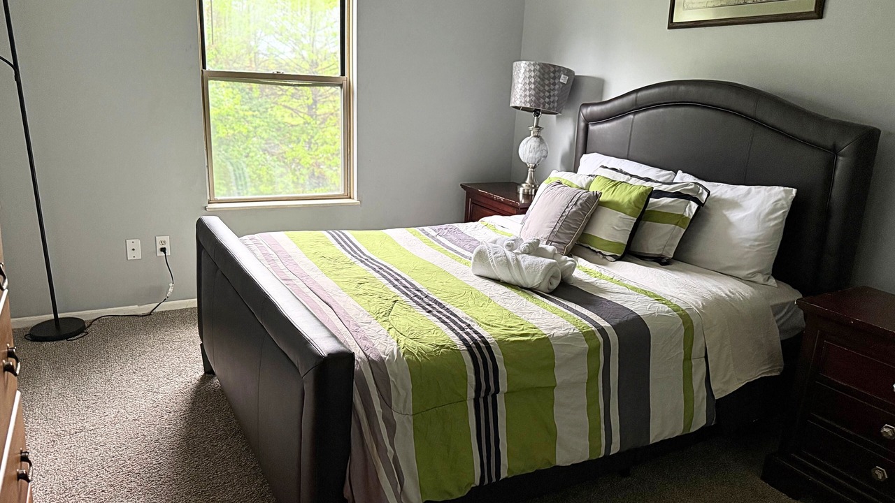 Photo of Bedroom in Grove City