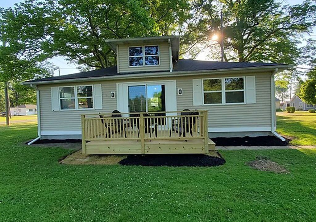 Photo of Patio Balcony in Madison-on-the-Lake