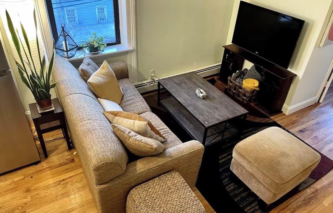 Photo of Livingroom in Historic Downtown