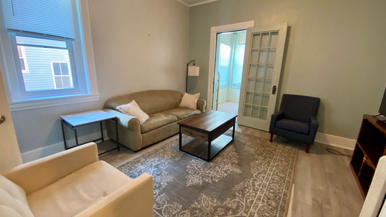 Photo of Livingroom in Erie
