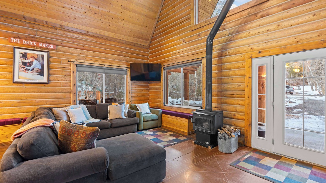 Photo of Livingroom in Timber Lakes