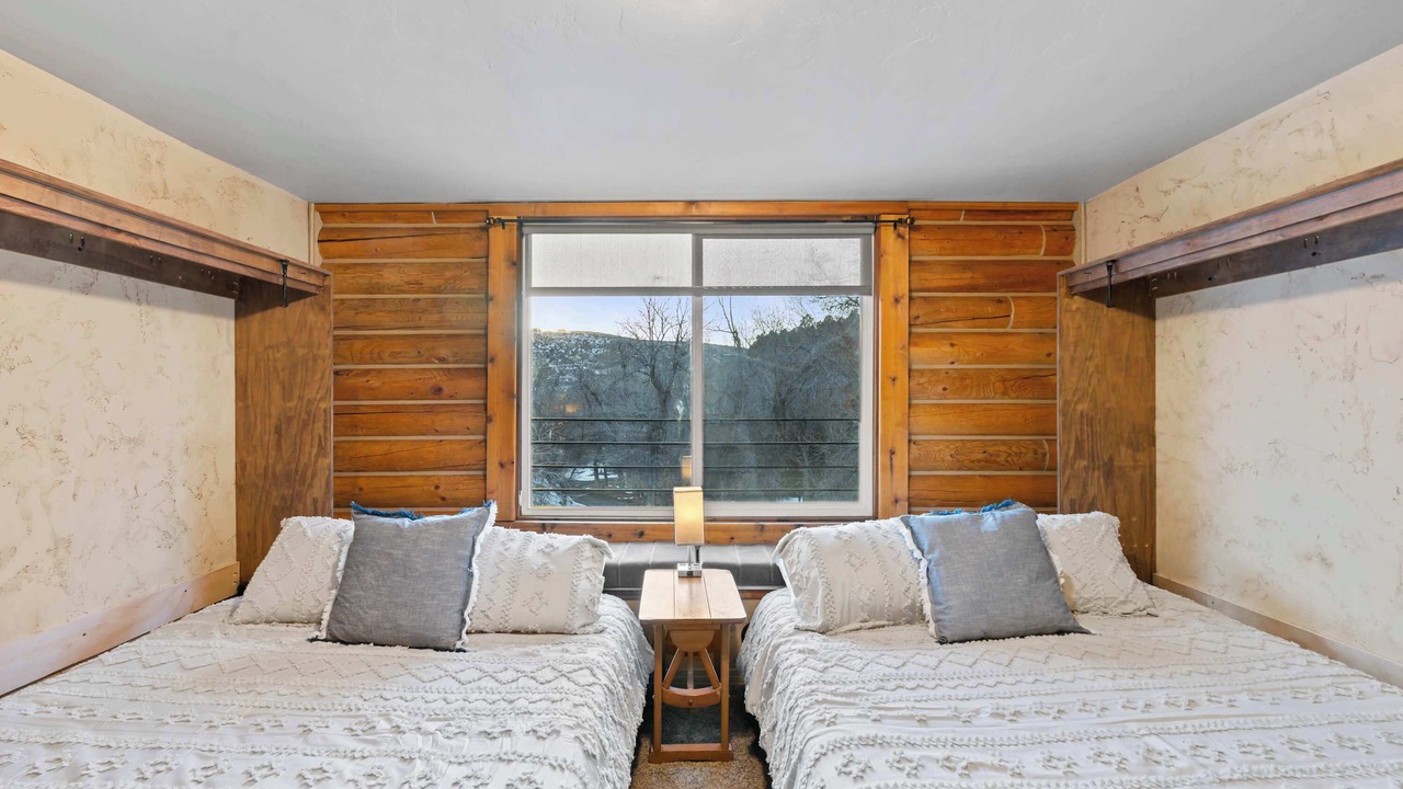 Photo of Bedroom in Timber Lakes