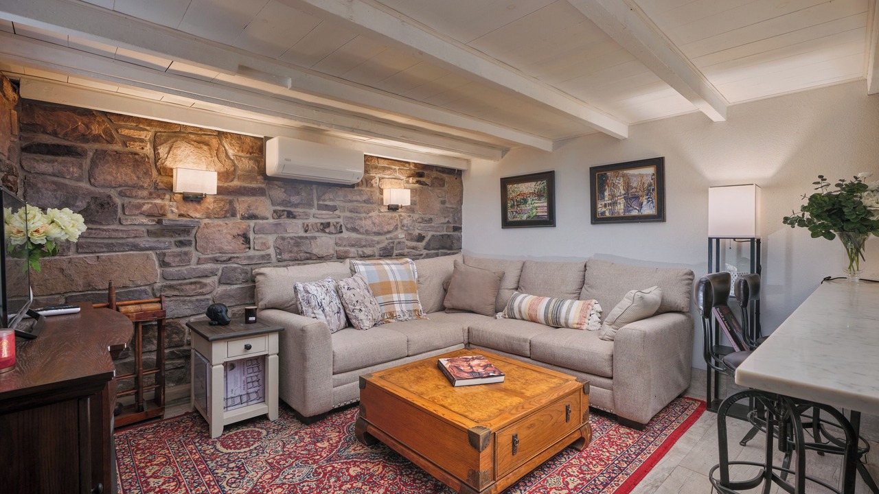 Photo of Livingroom in Danboro