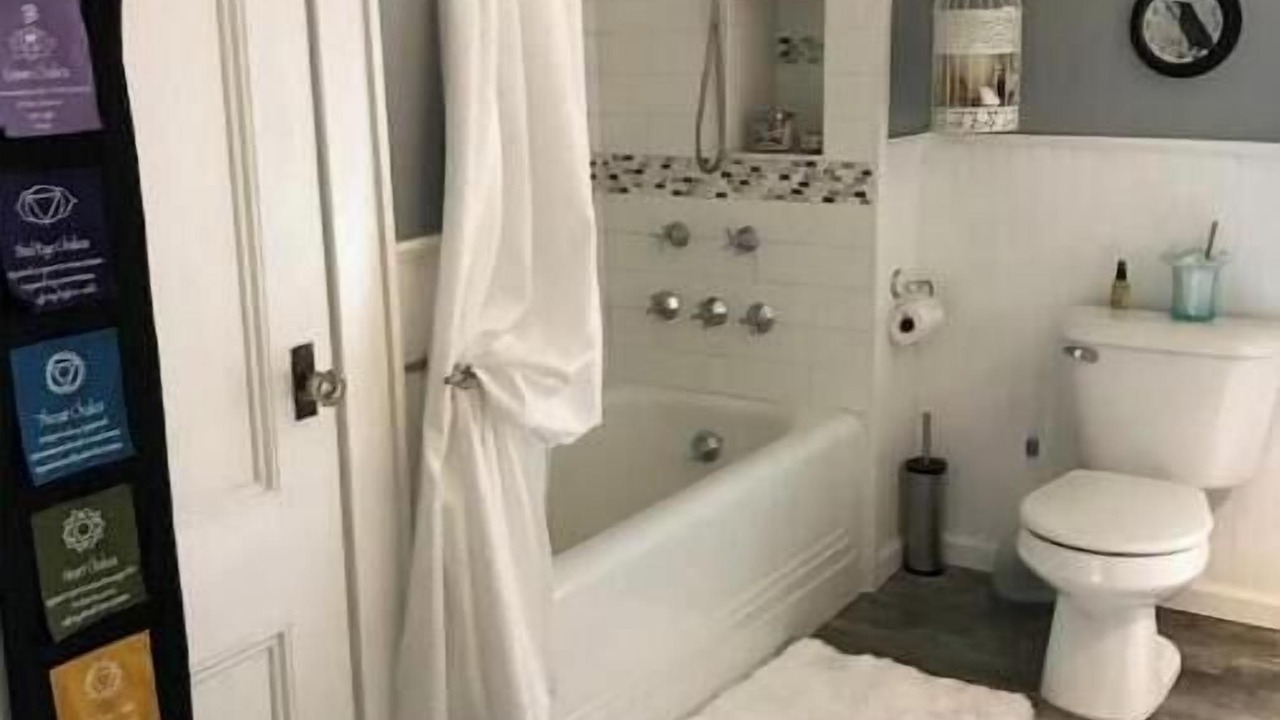 Photo of Bathroom in Staatsburg