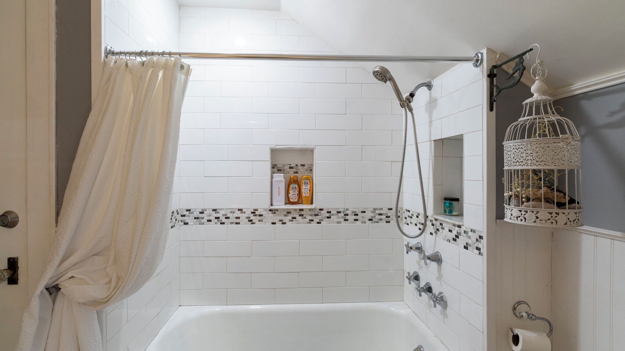 Photo of Bathroom in Staatsburg