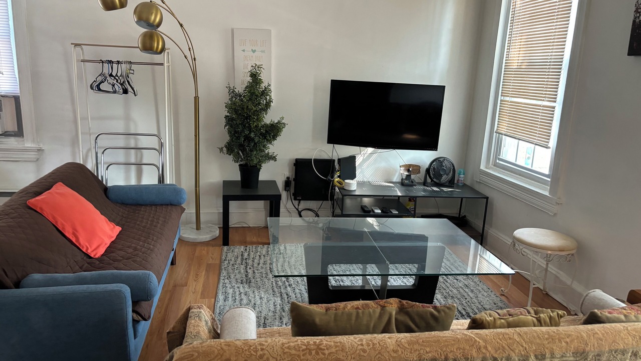 Photo of Livingroom in Olney-Oak Lane