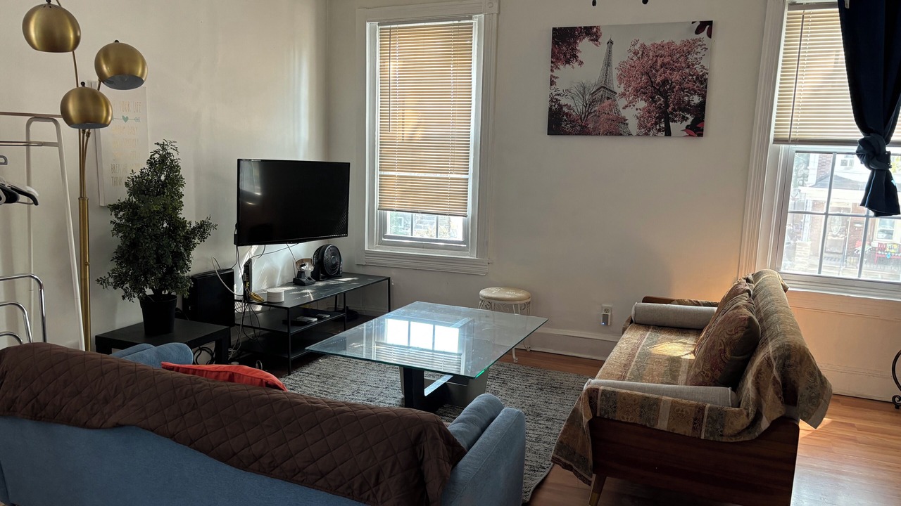 Photo of Livingroom in Olney-Oak Lane