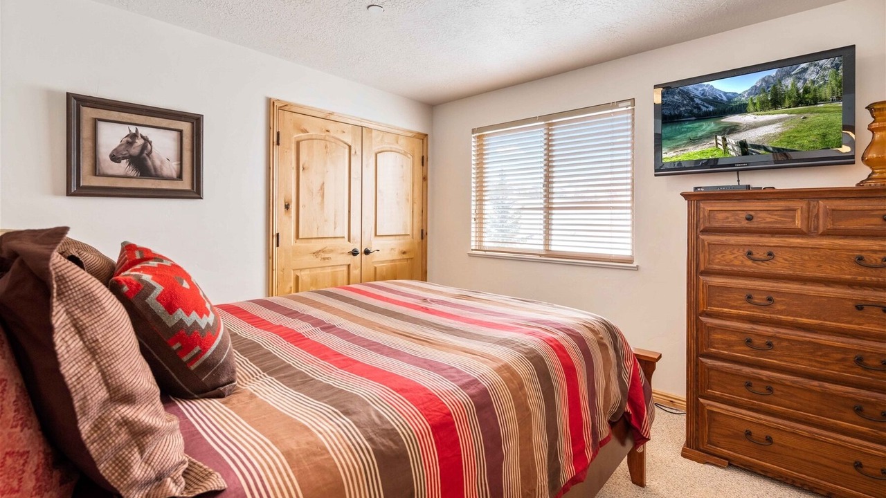 Photo of Bedroom in Wolf Creek