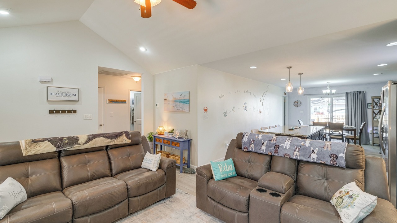 Photo of Livingroom in Issue