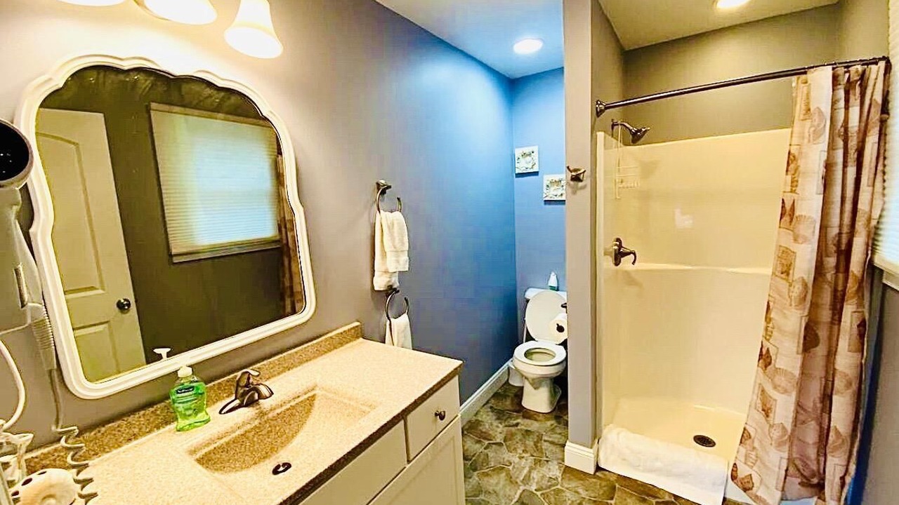 Photo of Bathroom in Huron