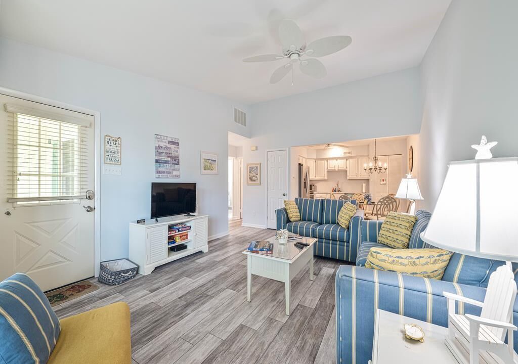 Photo of Livingroom in Village Green