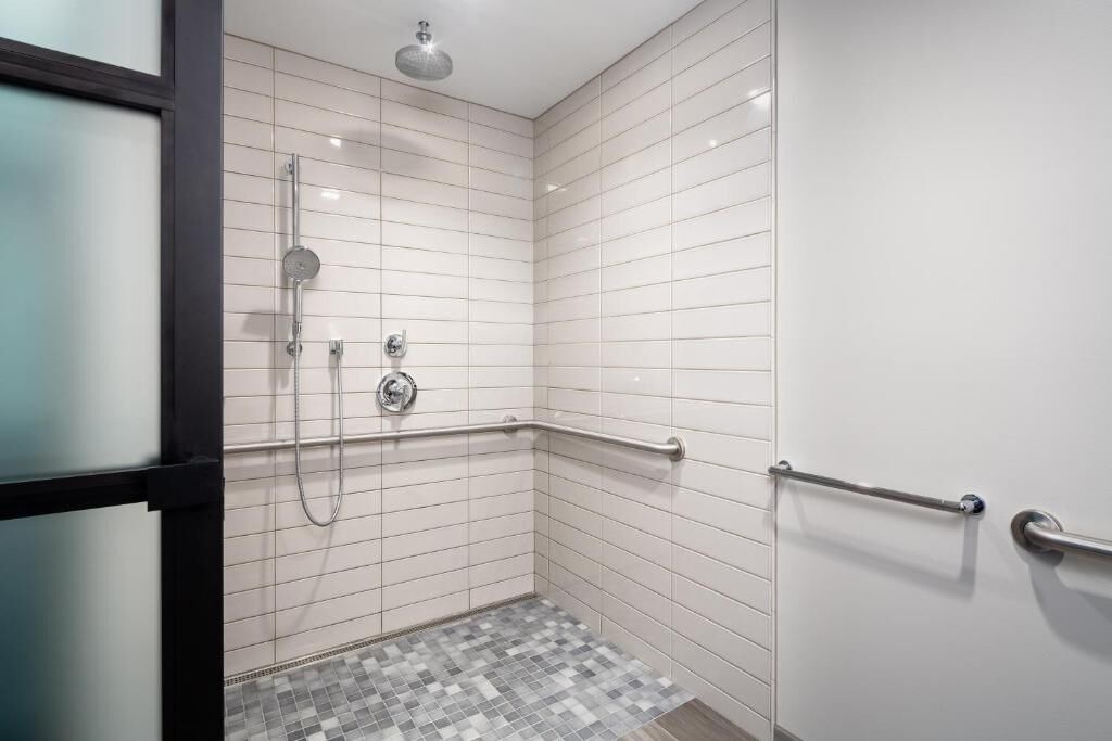 Photo of Bathroom in Parkway Museum District