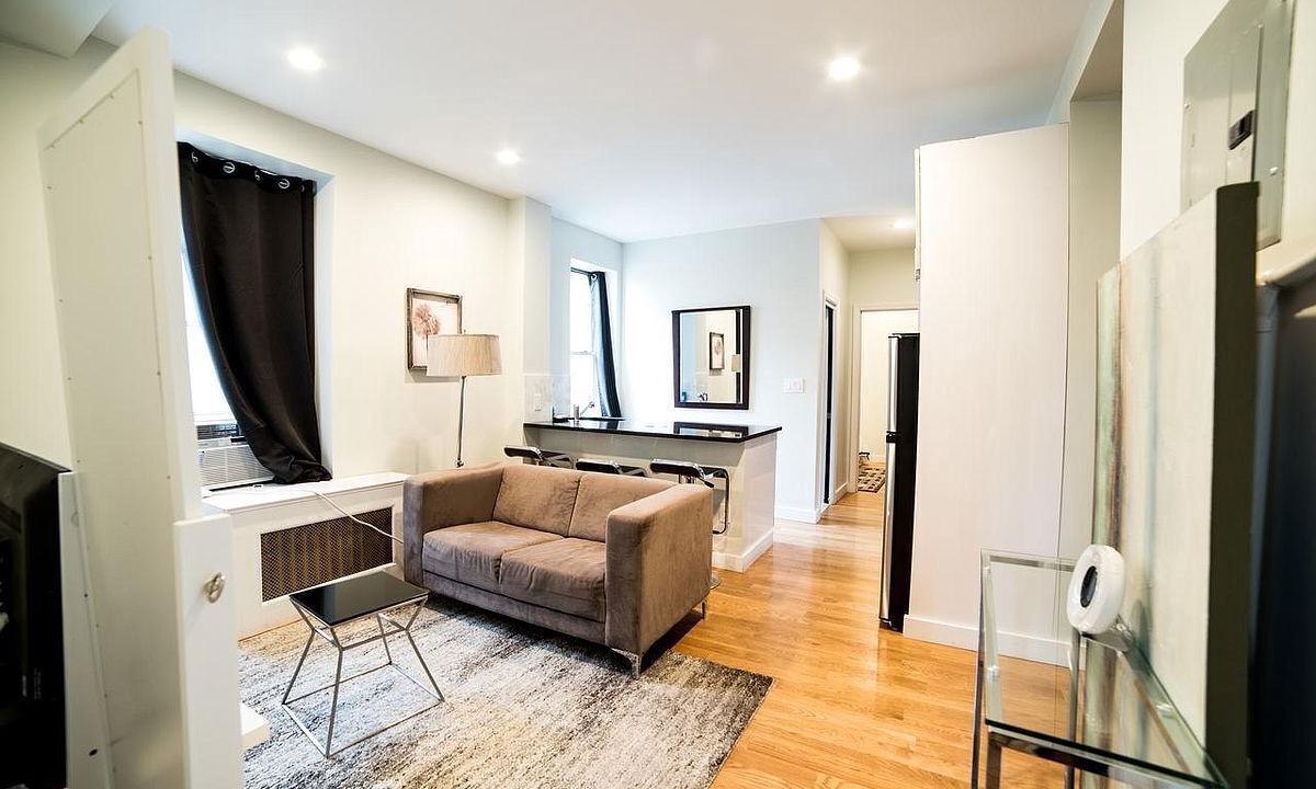 Photo of Livingroom in Ukrainian Village