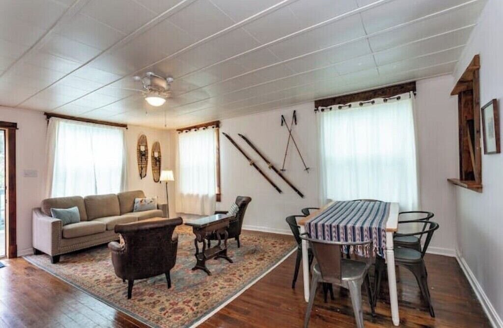 Photo of Bedroom in Luray