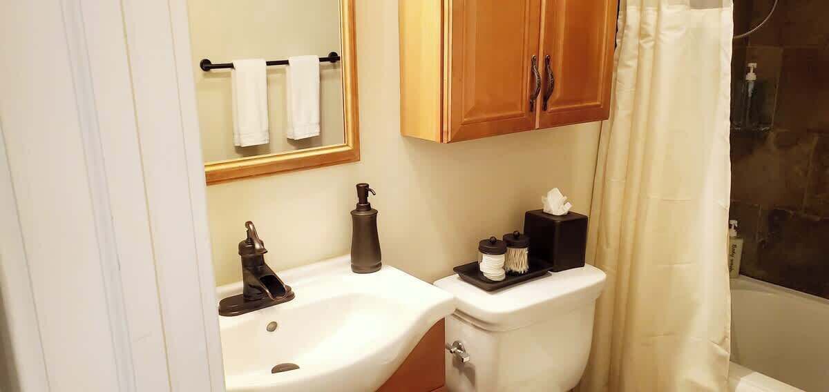 Photo of Bathroom in Tuscarora