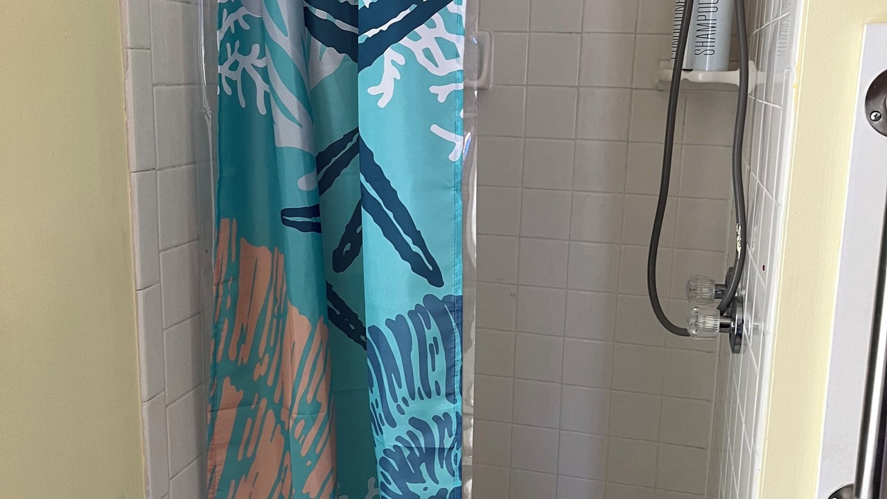 Photo of Bathroom in Lindenwald