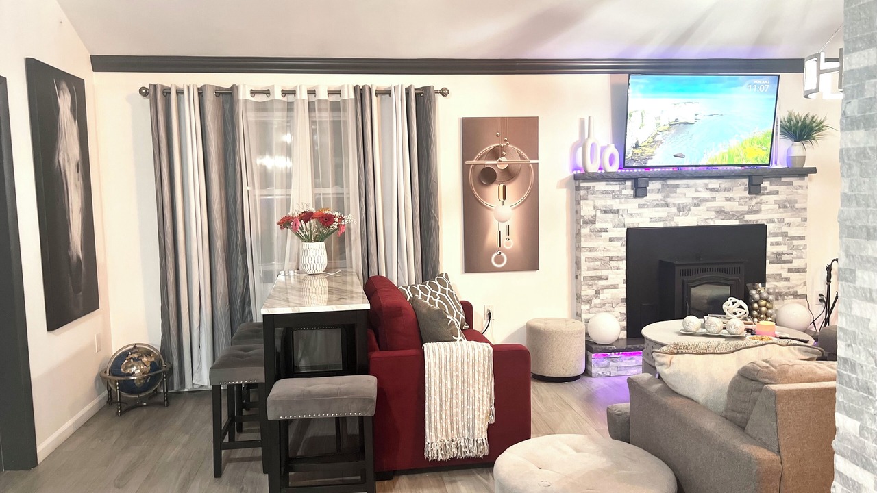 Photo of Livingroom in East Stroudsburg