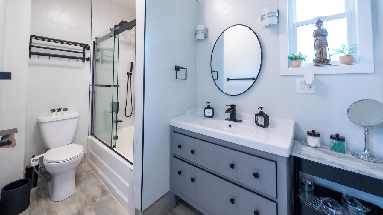 Photo of Bathroom in Jersey City