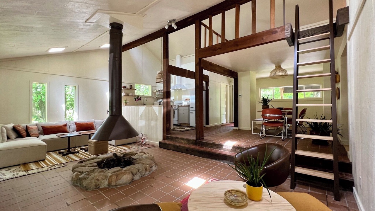 Photo of Livingroom in Bellville