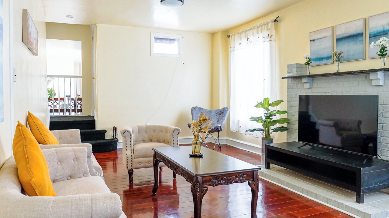 Photo of Livingroom in Upper Darby
