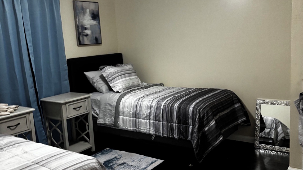 Photo of Bedroom in Bowleys Quarters