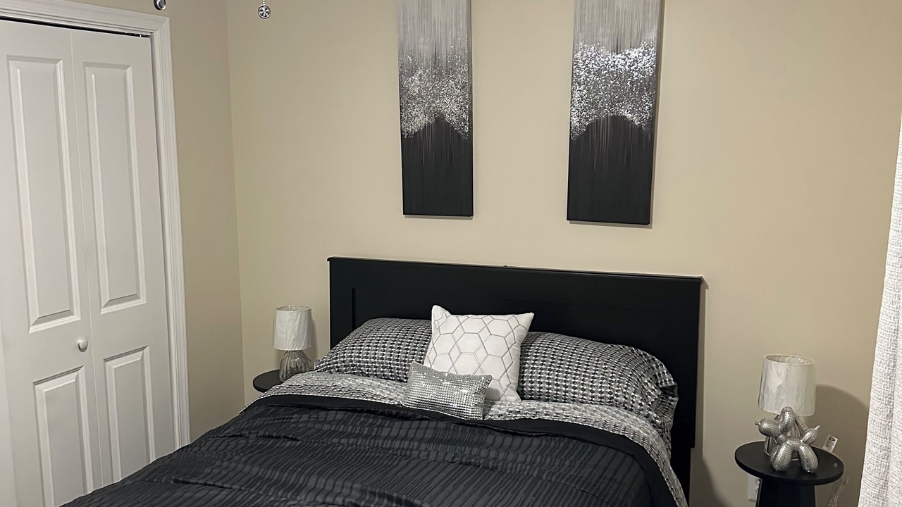 Photo of Bedroom in Bowleys Quarters