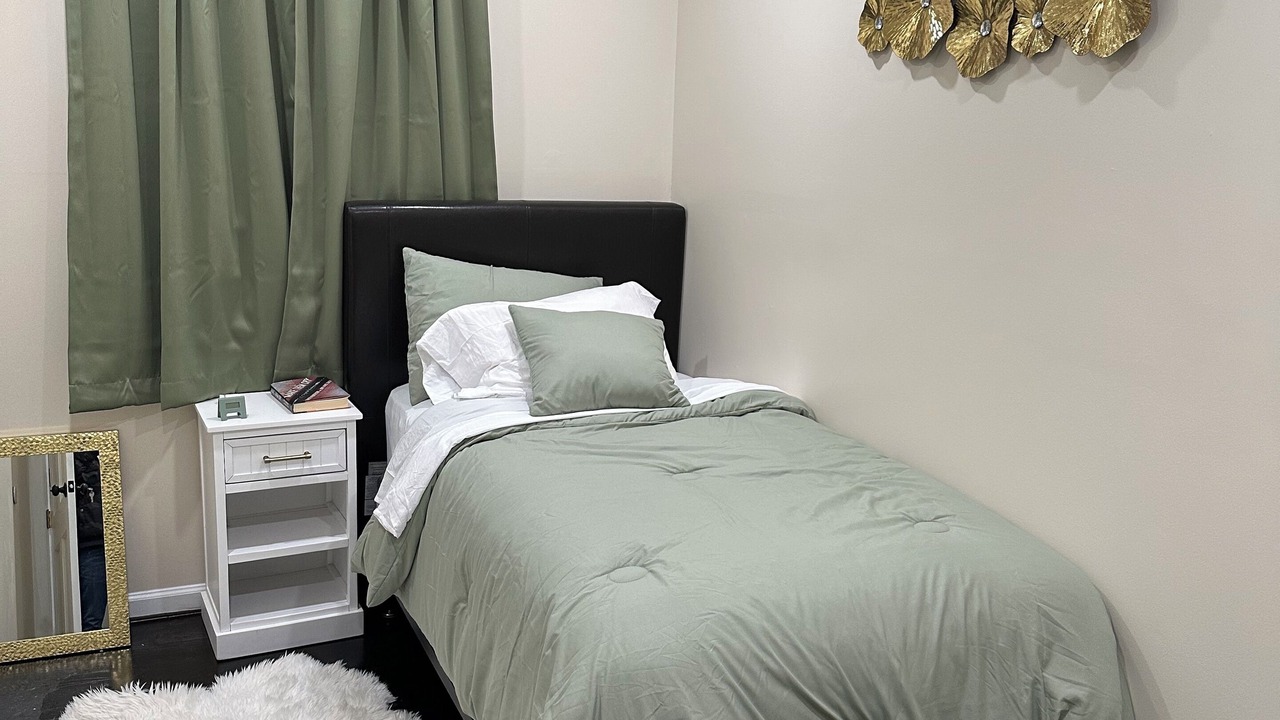 Photo of Bedroom in Bowleys Quarters