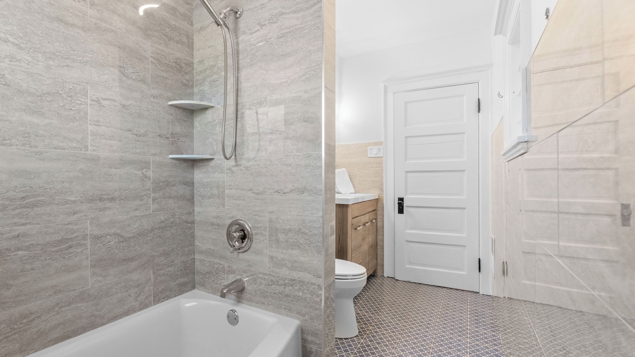 Photo of Bathroom in Detroit - Shoreway