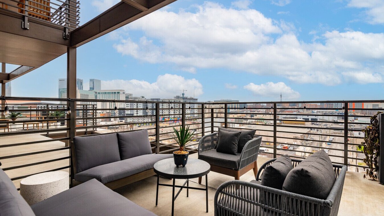 Photo of Patio Balcony in The Gulch