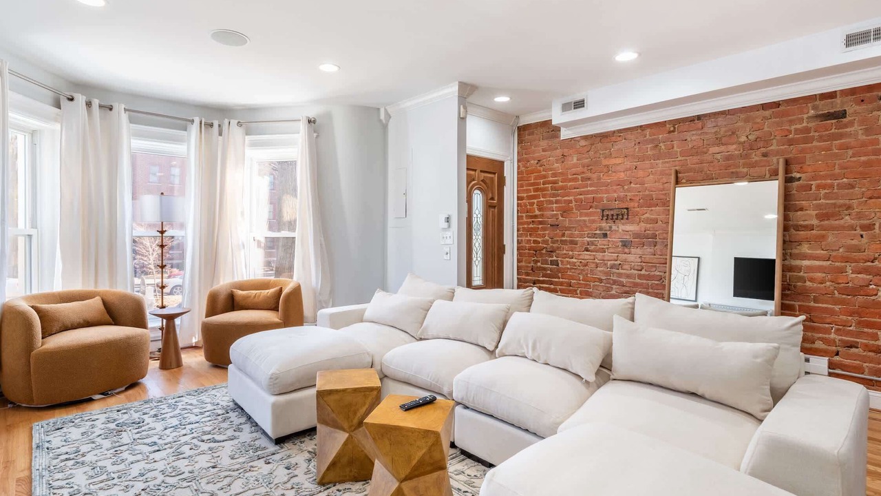 Photo of Livingroom in Bloomingdale