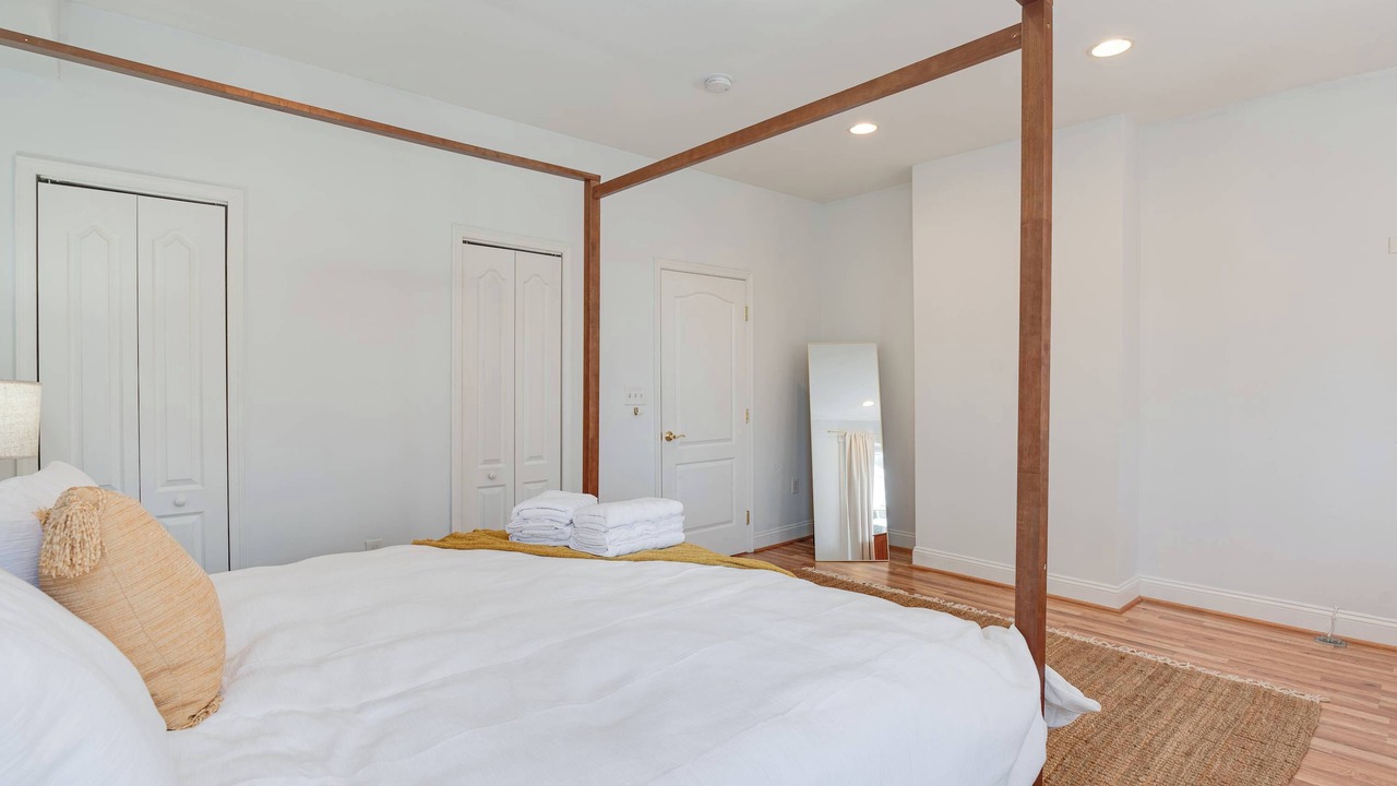 Photo of Bedroom in Bloomingdale