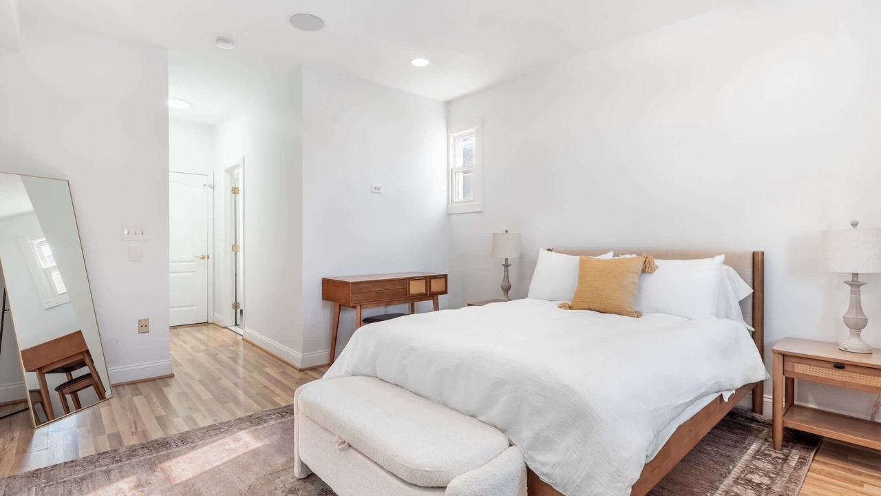 Photo of Bedroom in Bloomingdale