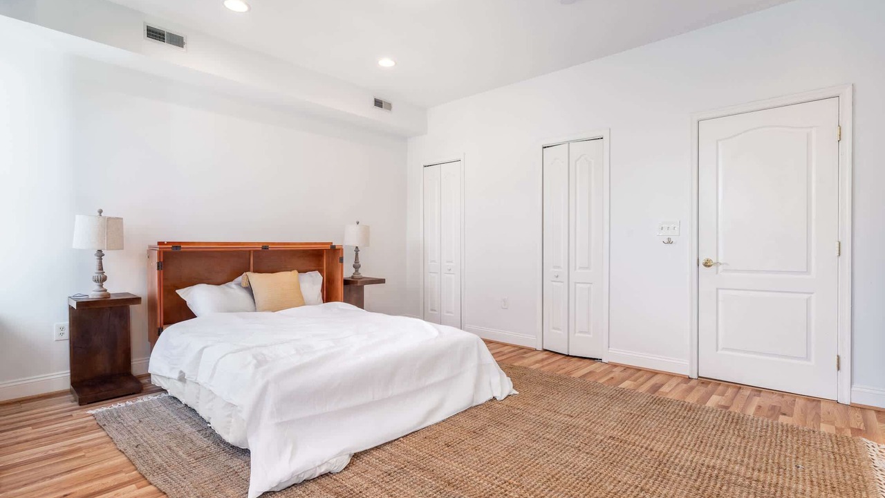 Photo of Bedroom in Bloomingdale