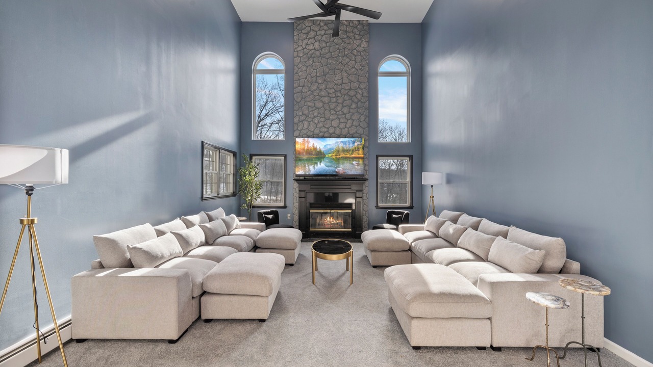 Photo of Livingroom in Stony Point