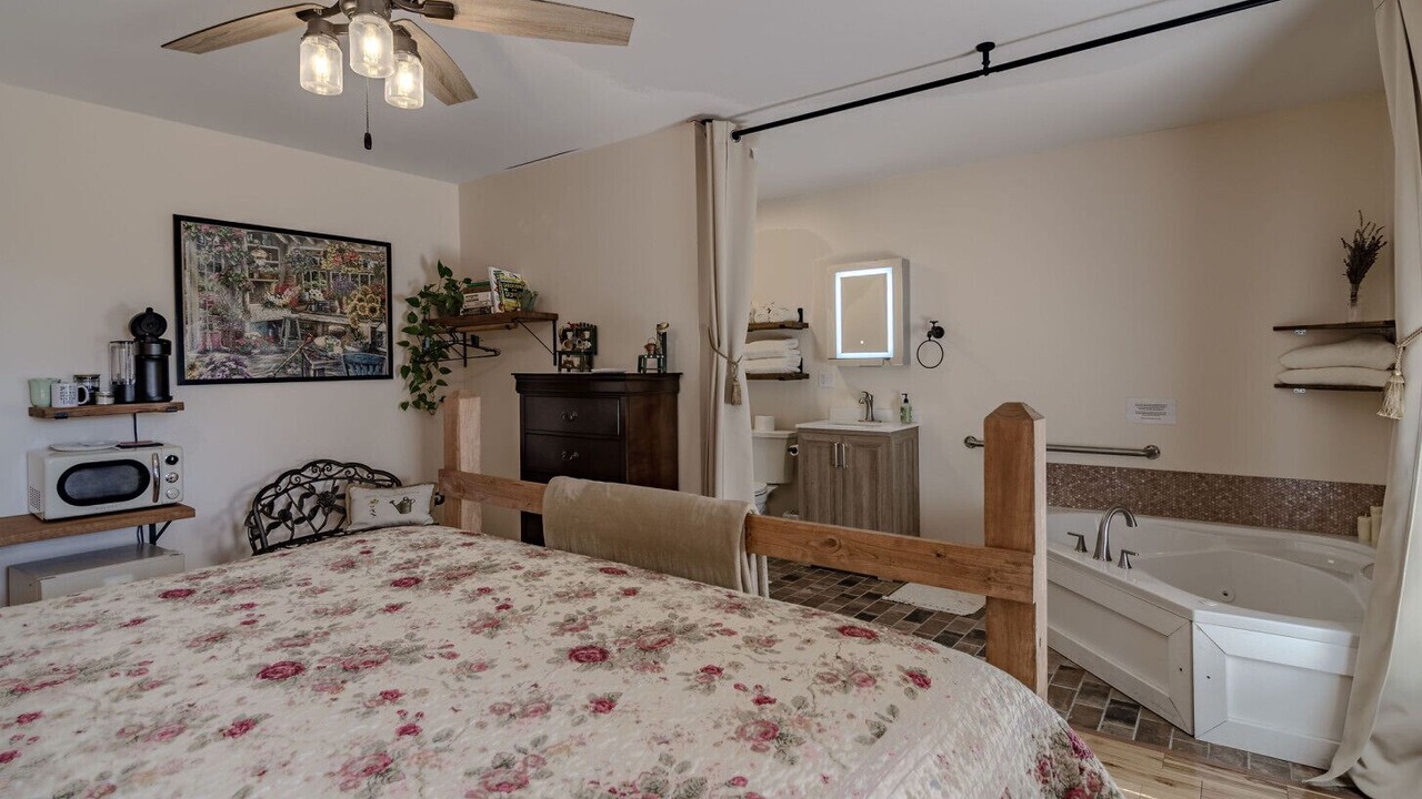 Photo of Bedroom in Whitley City