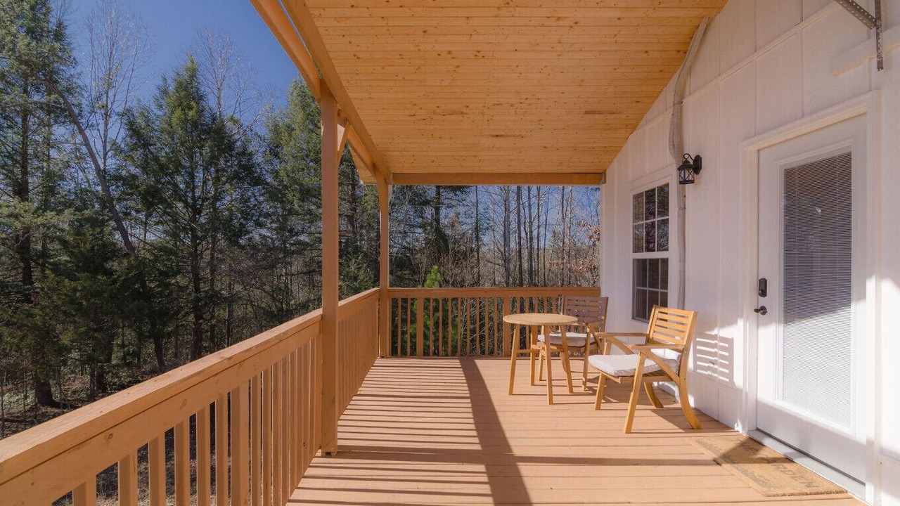 Photo of Patio Balcony in Whitley City