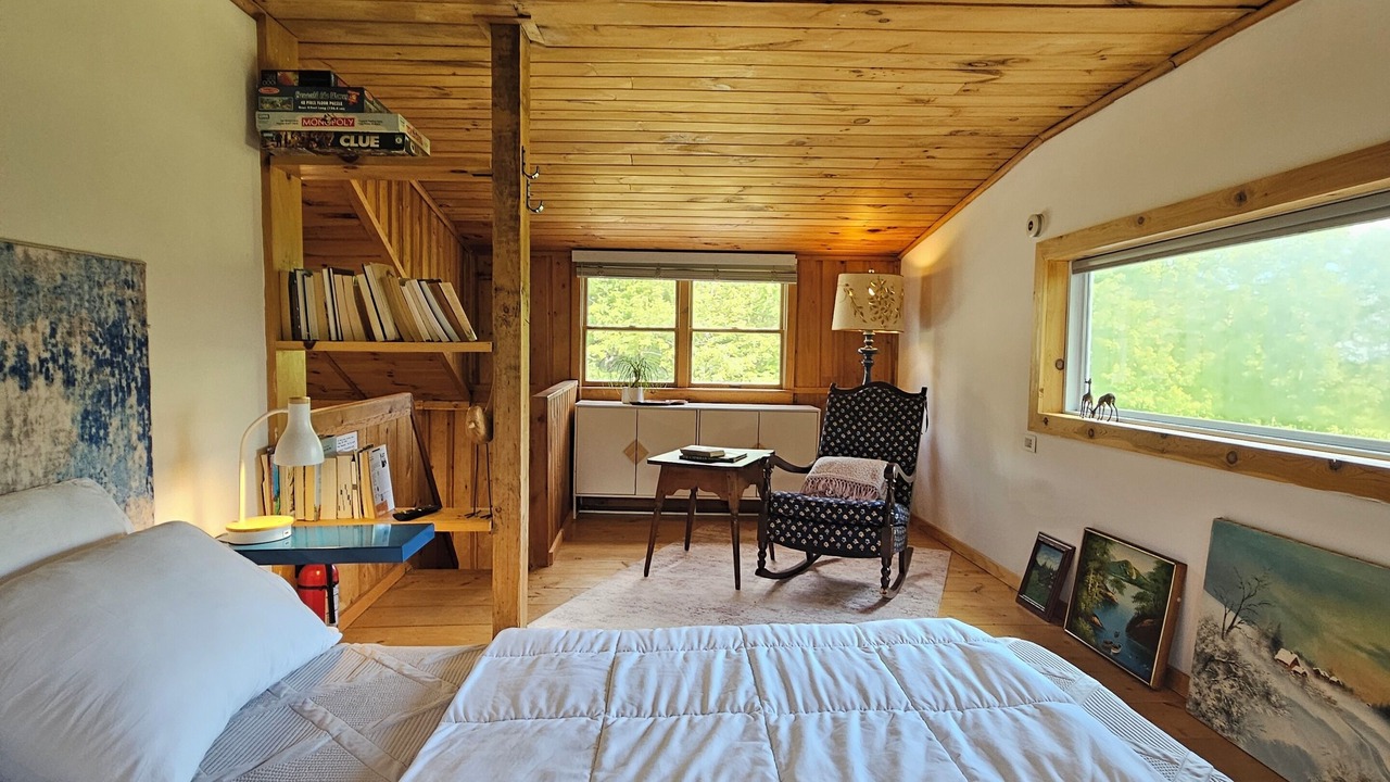 Photo of Bedroom in Town of Conesville