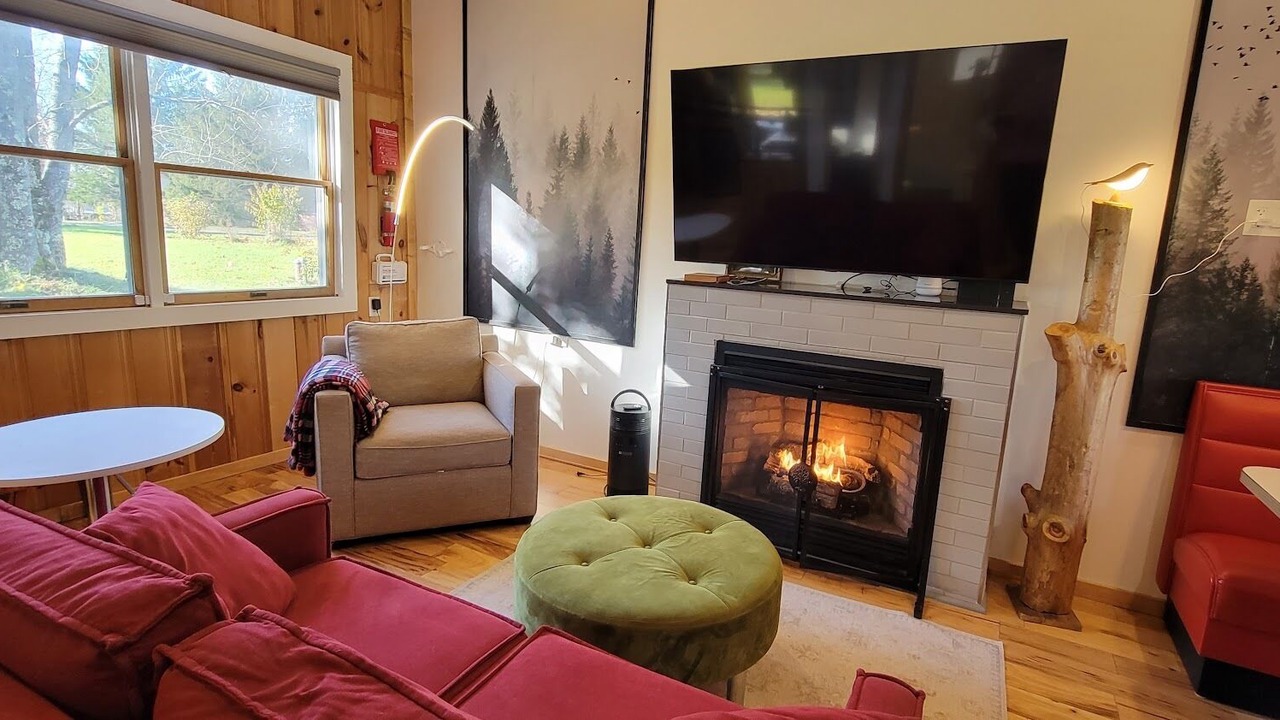 Photo of Livingroom in Town of Conesville