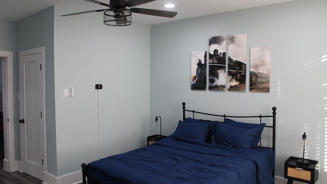 Photo of Bedroom in Newark