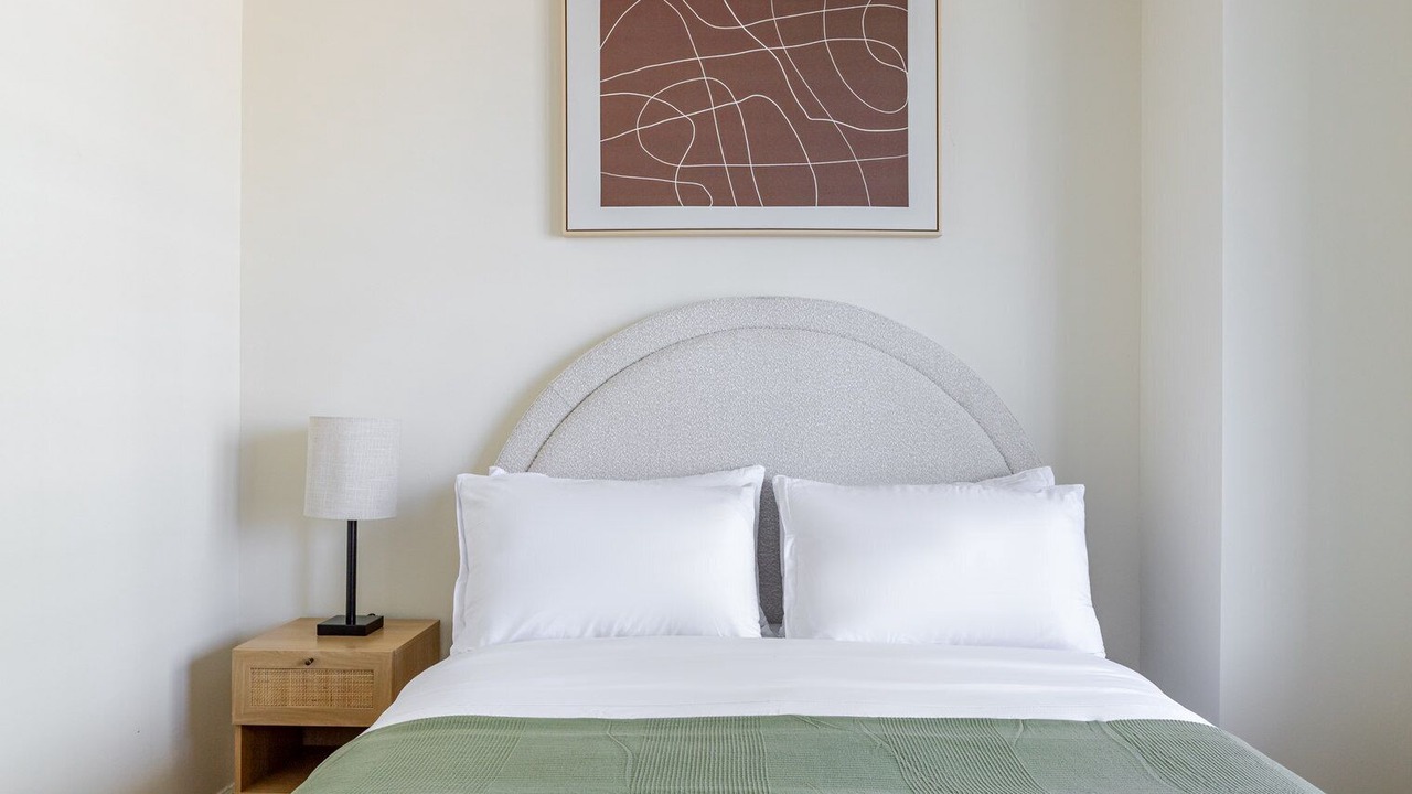 Photo of Bedroom in Hunters Point