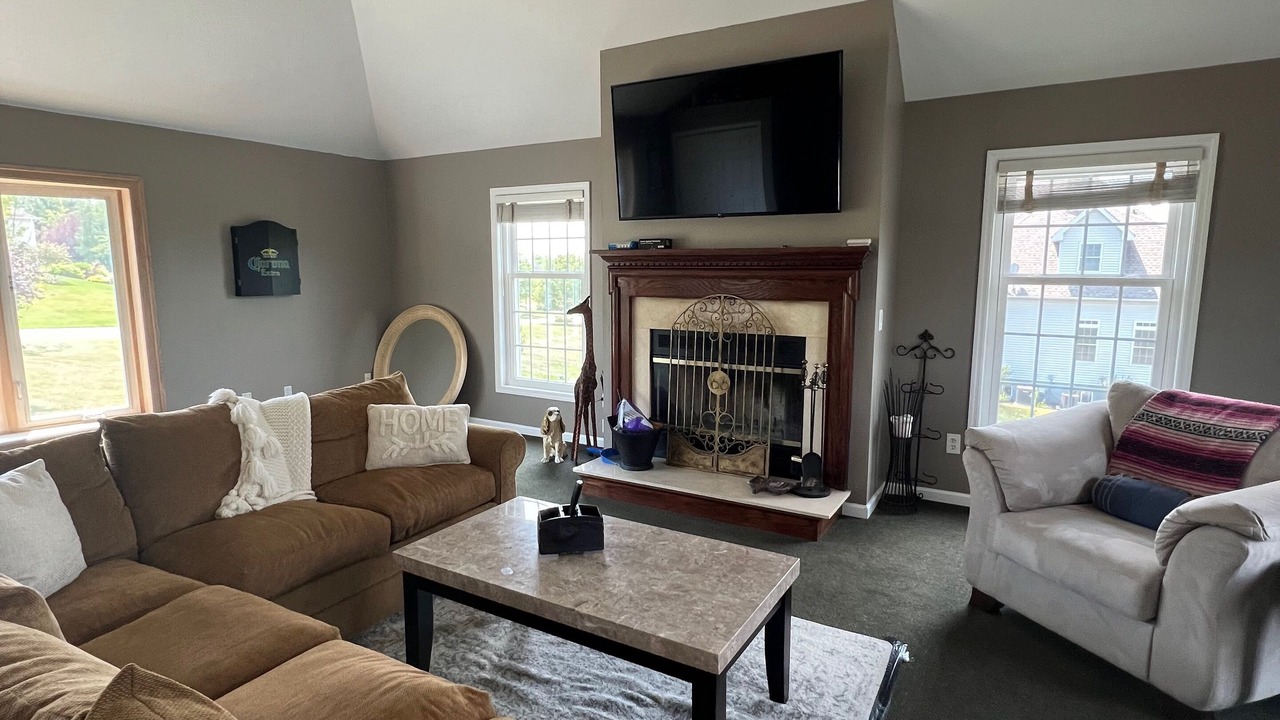 Photo of Livingroom in Lagrangeville