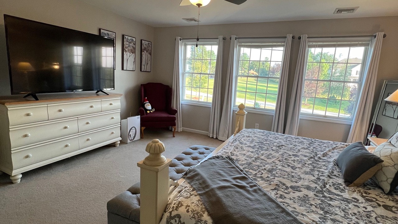Photo of Bedroom in Lagrangeville