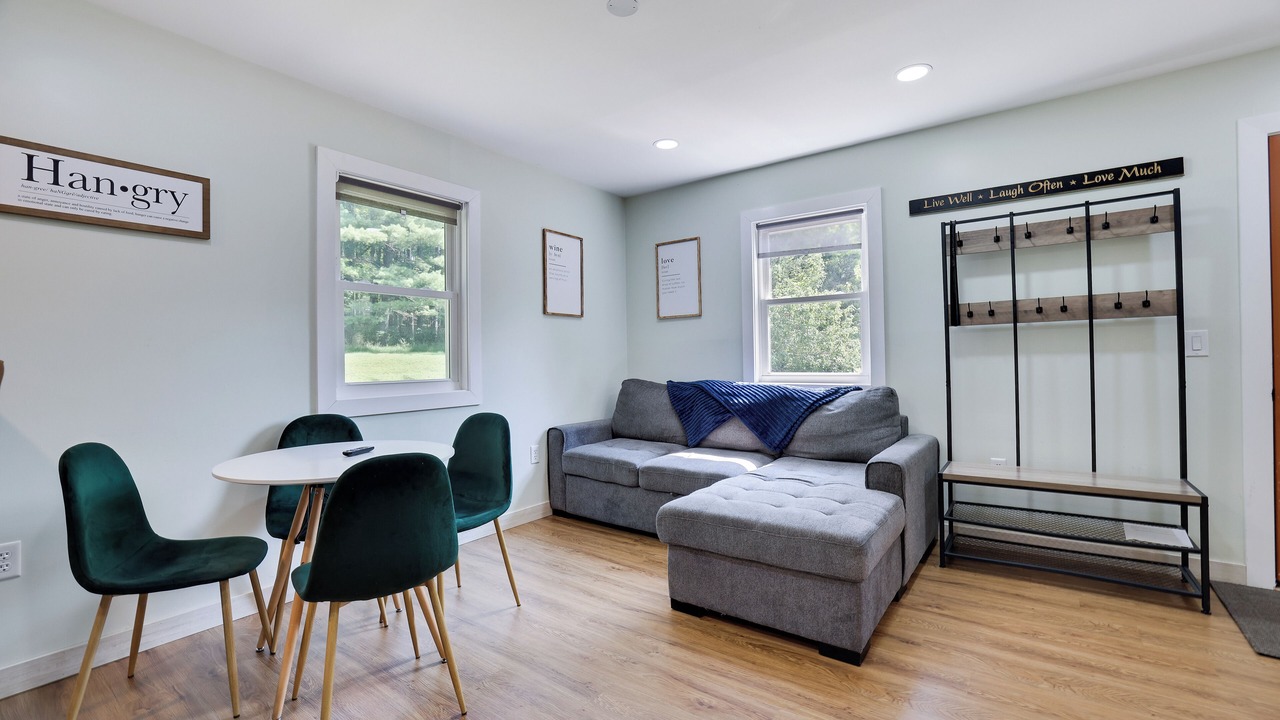 Photo of Livingroom in Tannersville