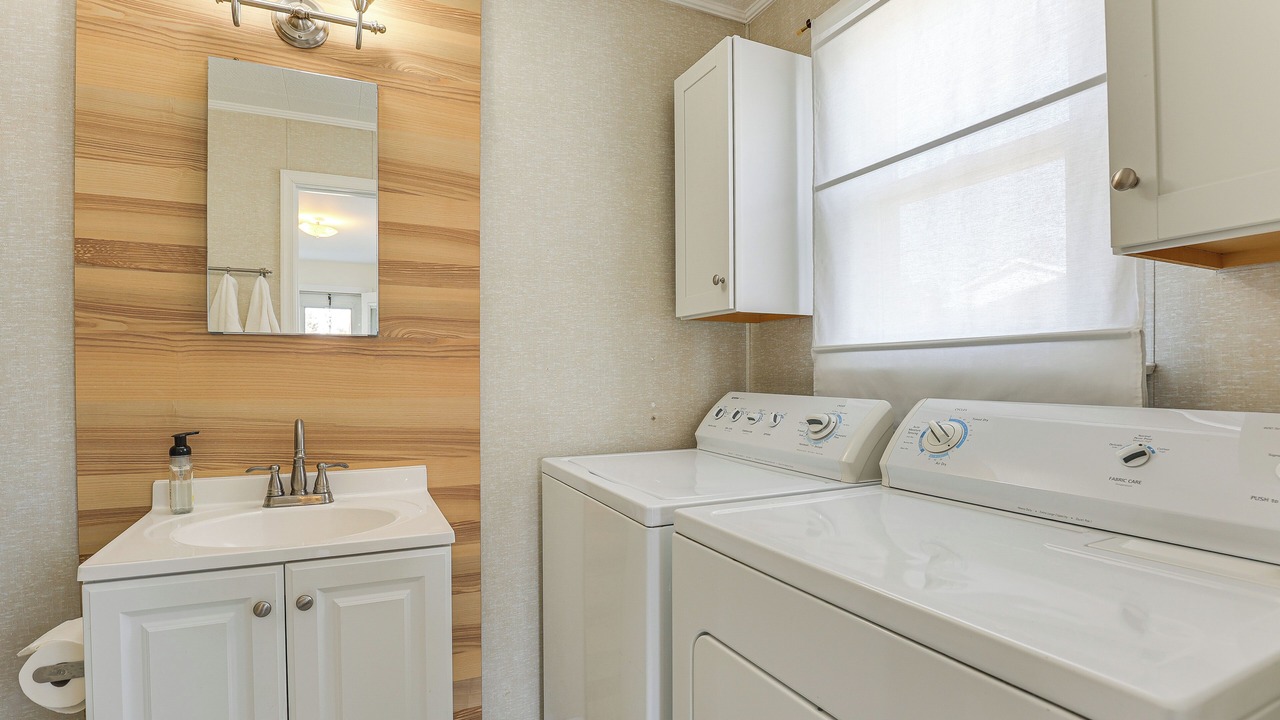 Photo of Bathroom in Middle River