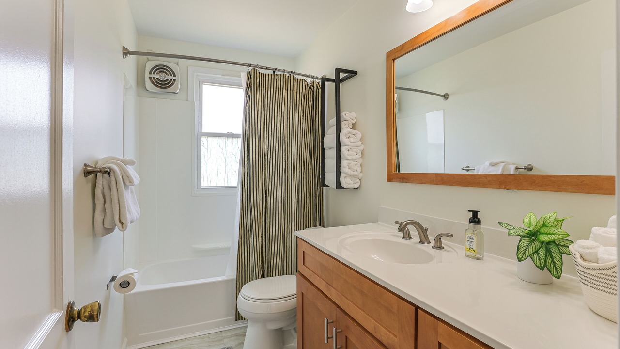 Photo of Bathroom in Middle River