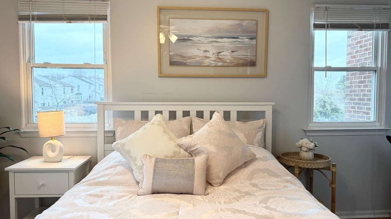 Photo of Bedroom in Newark