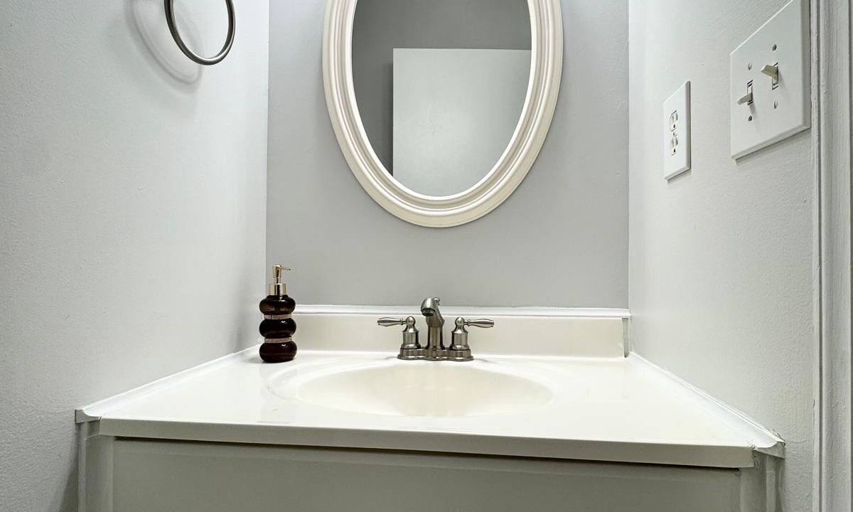 Photo of Bathroom in Newark
