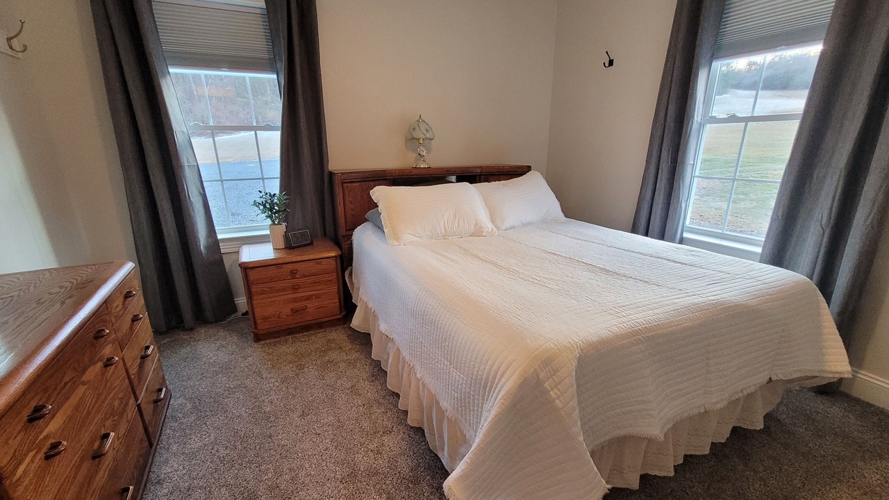 Photo of Bedroom in Clearville